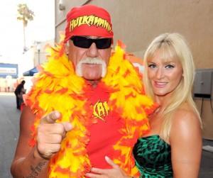 2010__12__Hulk_Hogan_Jennifer_McDaniel_Dec15news 300×294.jpg