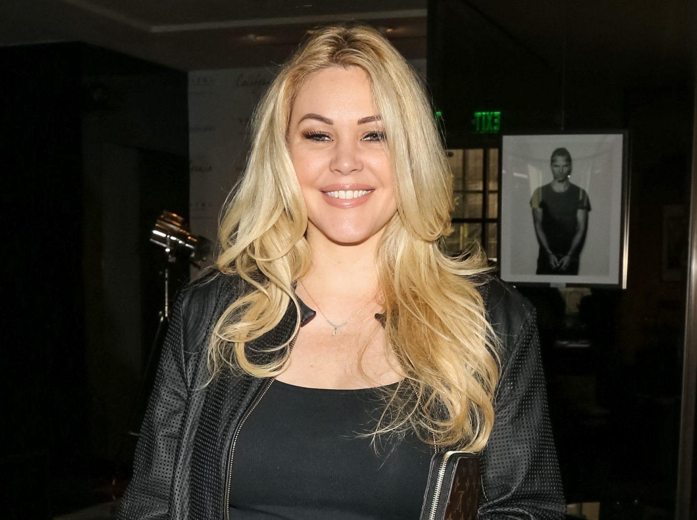 shanna moakler daughter alabama barker plastic surgery