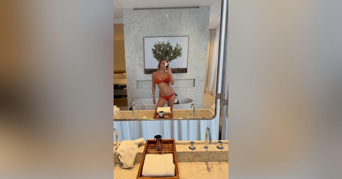 Image of Bar Refaeli is married to Adi Ezra.