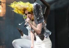 2010__01__lady_gaga_20_Jan21_67 225×157.jpg