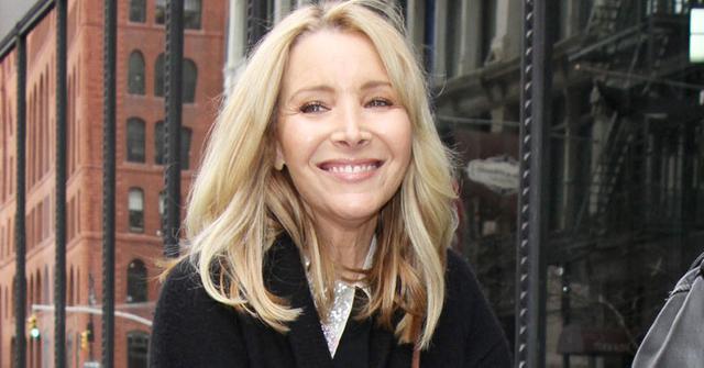 Lisa Kudrow NBC Friends sitcom remake not happening video