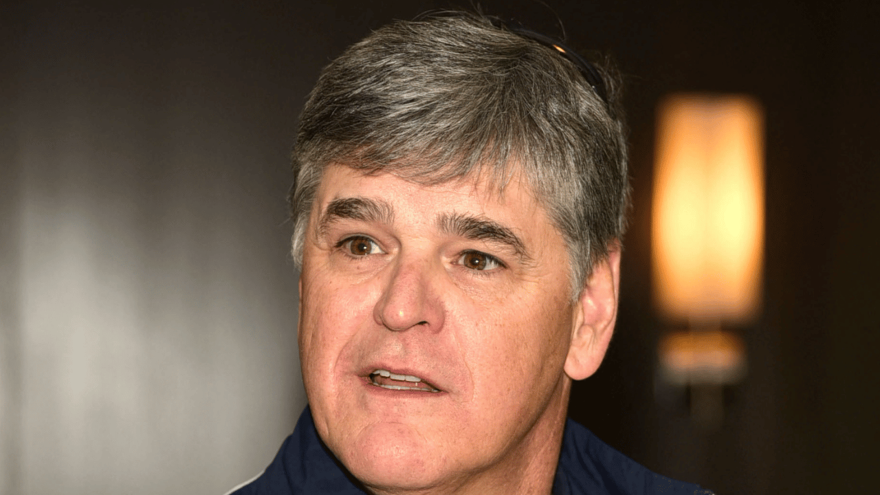 Image of One social media critic thinks Donald Trump called Hannity and told him 'to assassinate her. And he did.'