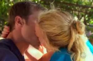 2011__08__Jake Pavelka Erica BachelorPad Aug23newsbt 300×197.jpg