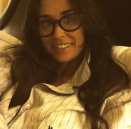 2010__09__Demi_Moore_Sept10news 255×300.jpg