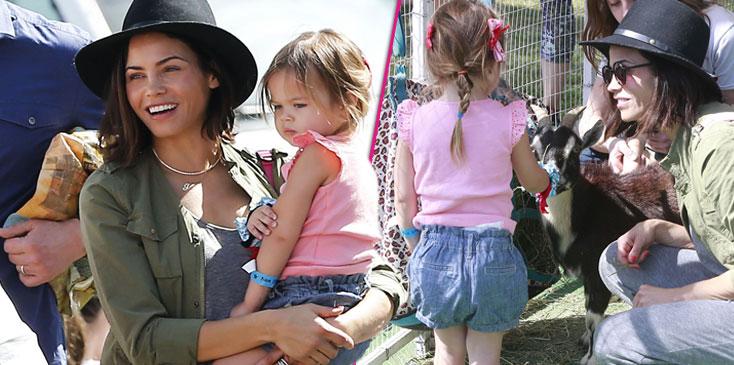 Jenna Dewan Tatum Cuddles Daughter Everly