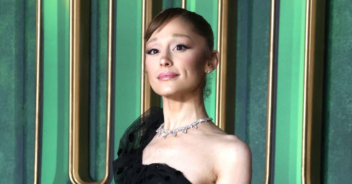 Image of Ariana Grande called people out for critiquing her body.