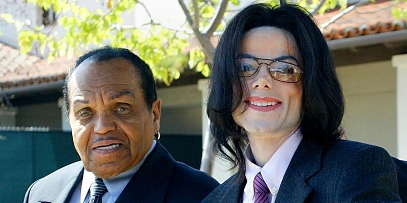 Jackson family fighting over joe jackson funeral arrangements hero