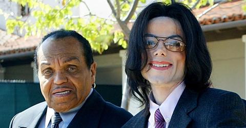 Jackson family fighting over joe jackson funeral arrangements hero