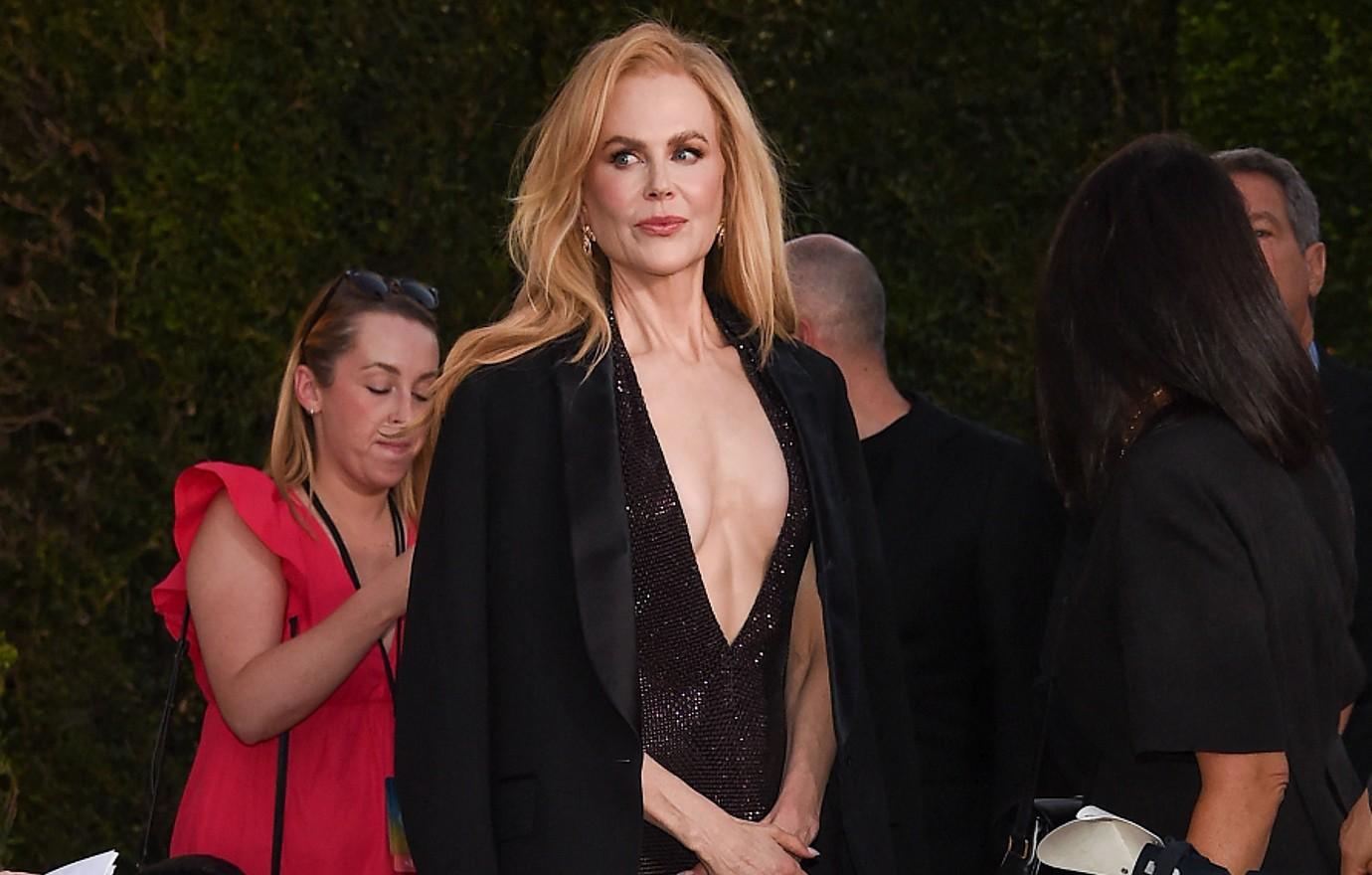 nicole kidman thanks fans love kindness mom shocking death