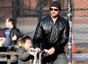 2011__02__09_Jackman_Hugh_021411a 300×218.jpg