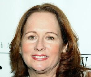 2010__12__Teena_Marie_Dec27_main 294×300.jpg