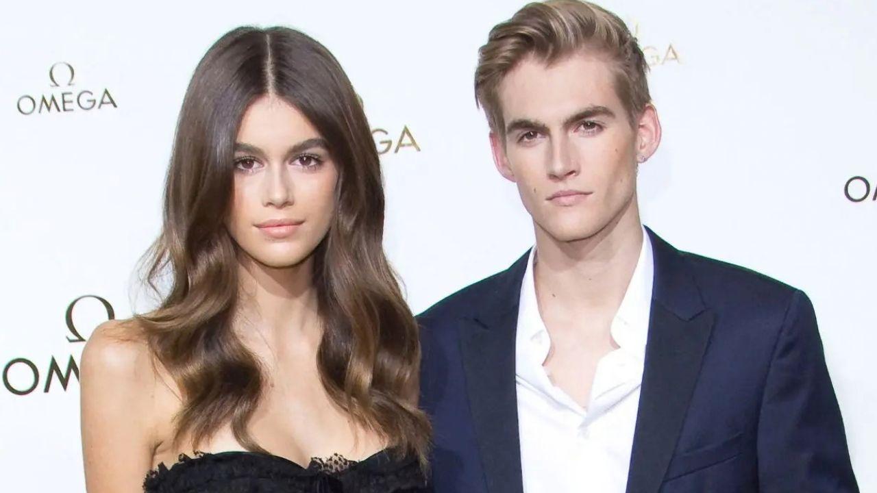 image of Cindy Crawford family
