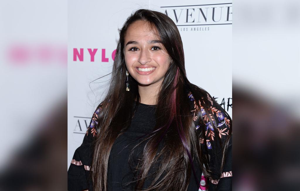 Jazz Jennings Gets Gender Confirmation Surgery Update