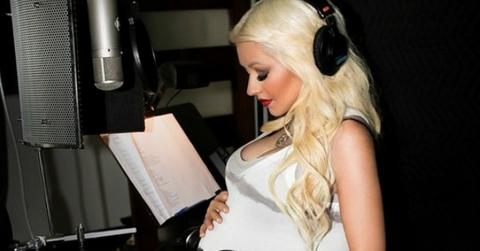 Christina aguilera singing pp