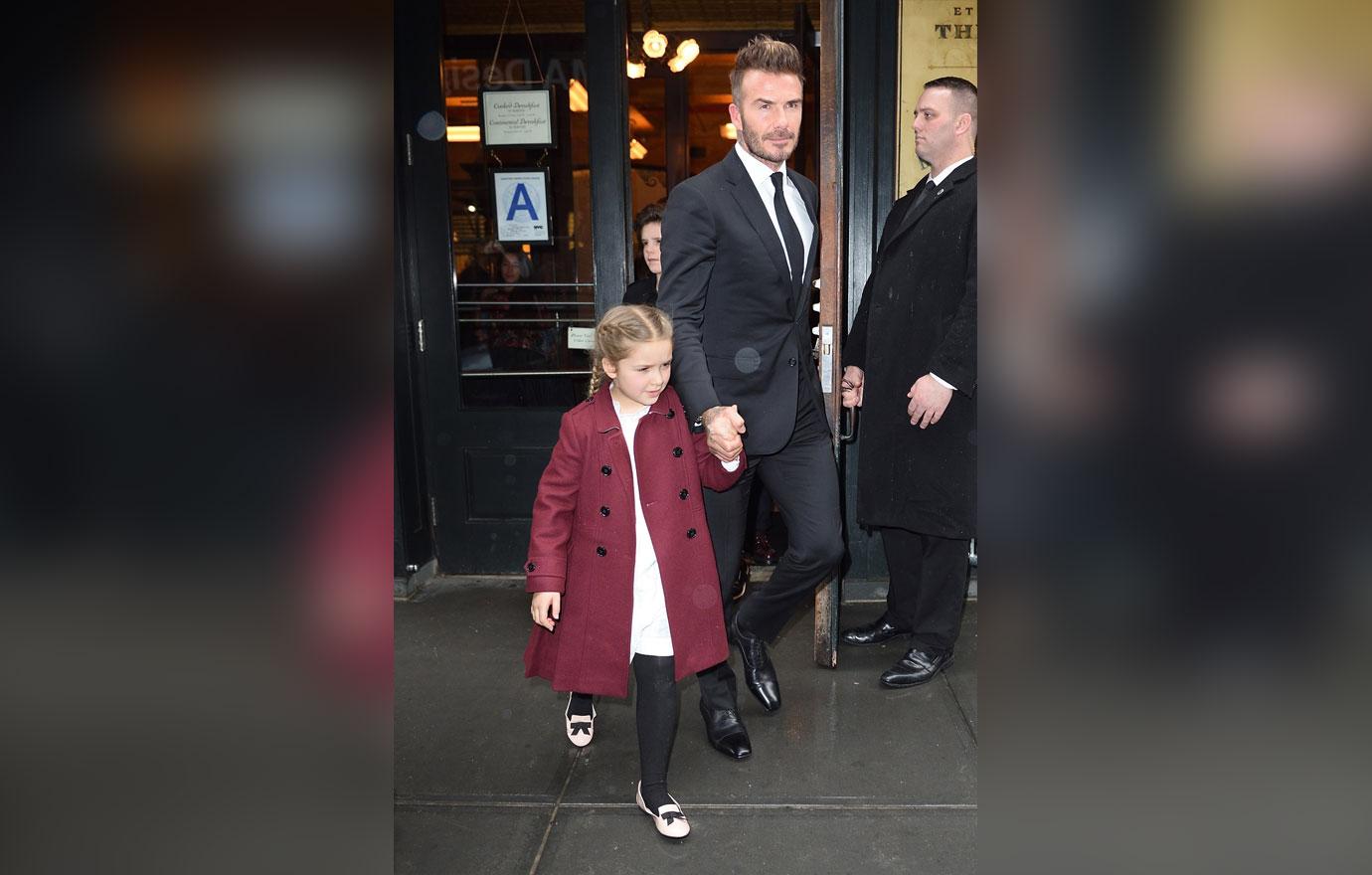 hottest celeb dads ryan reynolds chris hemsworth 05