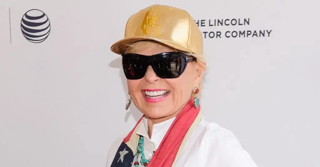 drunk comedian roseanne barr mocked unhinged rant kari lake fundraiser