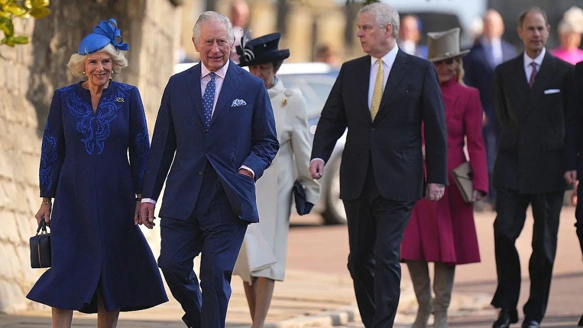 image of the royal family