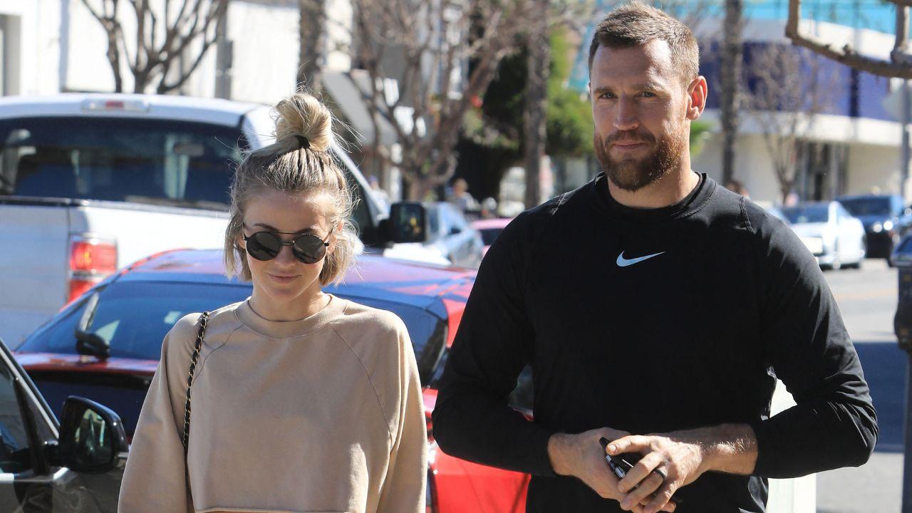 photo of Julianne Hough and Brooks Laich split in 2020.