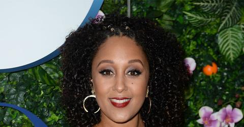 Tamera Mowry Admits She Likes Picking Her Toenails Off In Throwback Video