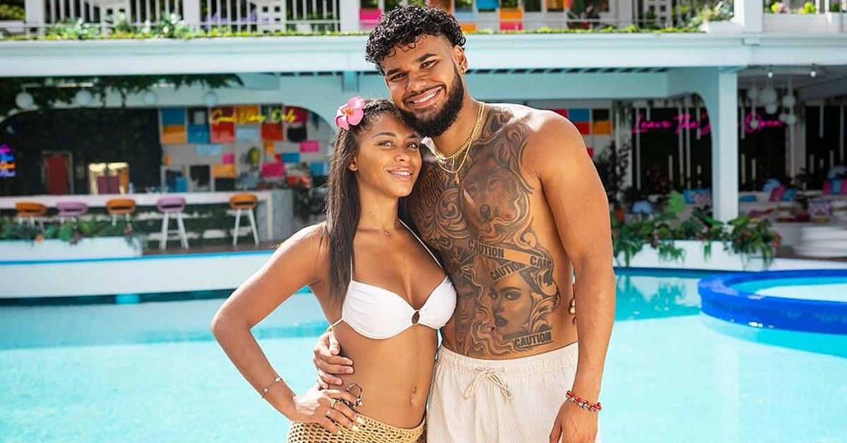 Photo of Amaya Espinal and Bryan Arenales