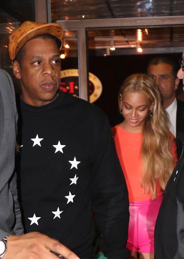 Beyonce neon colors date night5