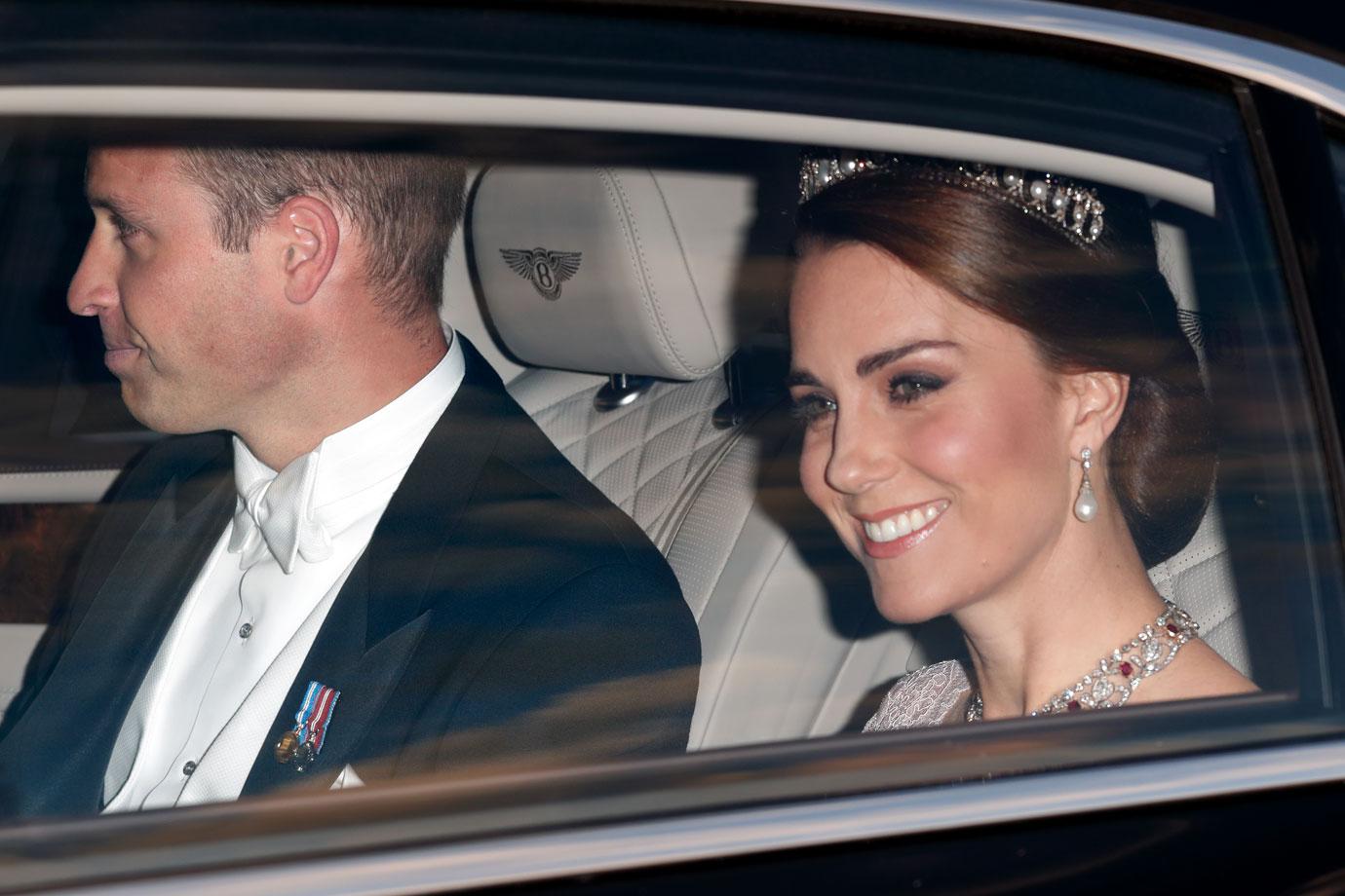 Kate Middleton Tiara State Banquet Photos 02