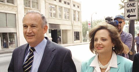 JonBenet Ramseys Dad Still Believes Her Killer Will Be Found Investigator Says in Final Suspects Podcast