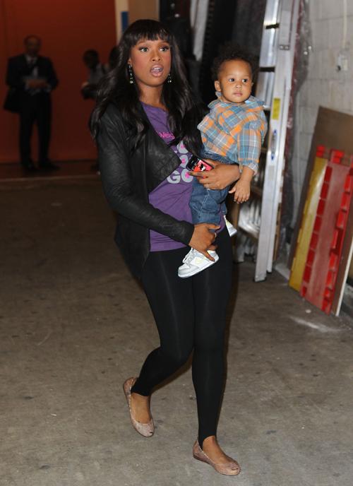 Jennifer hudson outlet leggings