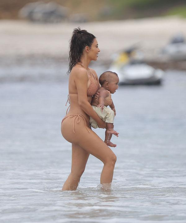 Kim kardashian bikini body 05