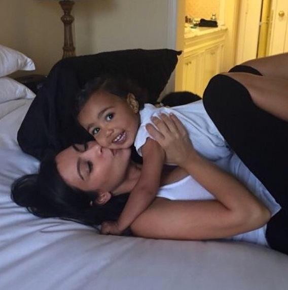 Kim kardashian north west selfies 02