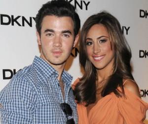 2011__08__jonas 300×277.jpg