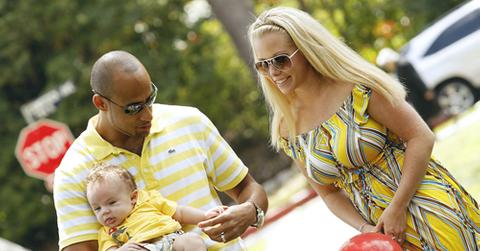 2010__04__Kendra_Wilkinson_Hank_Baskett_April5_54.jpg