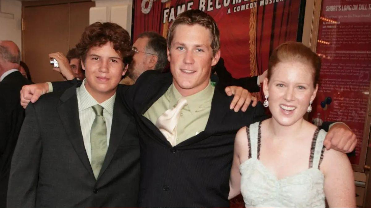 image of Martin Short also has two sons.