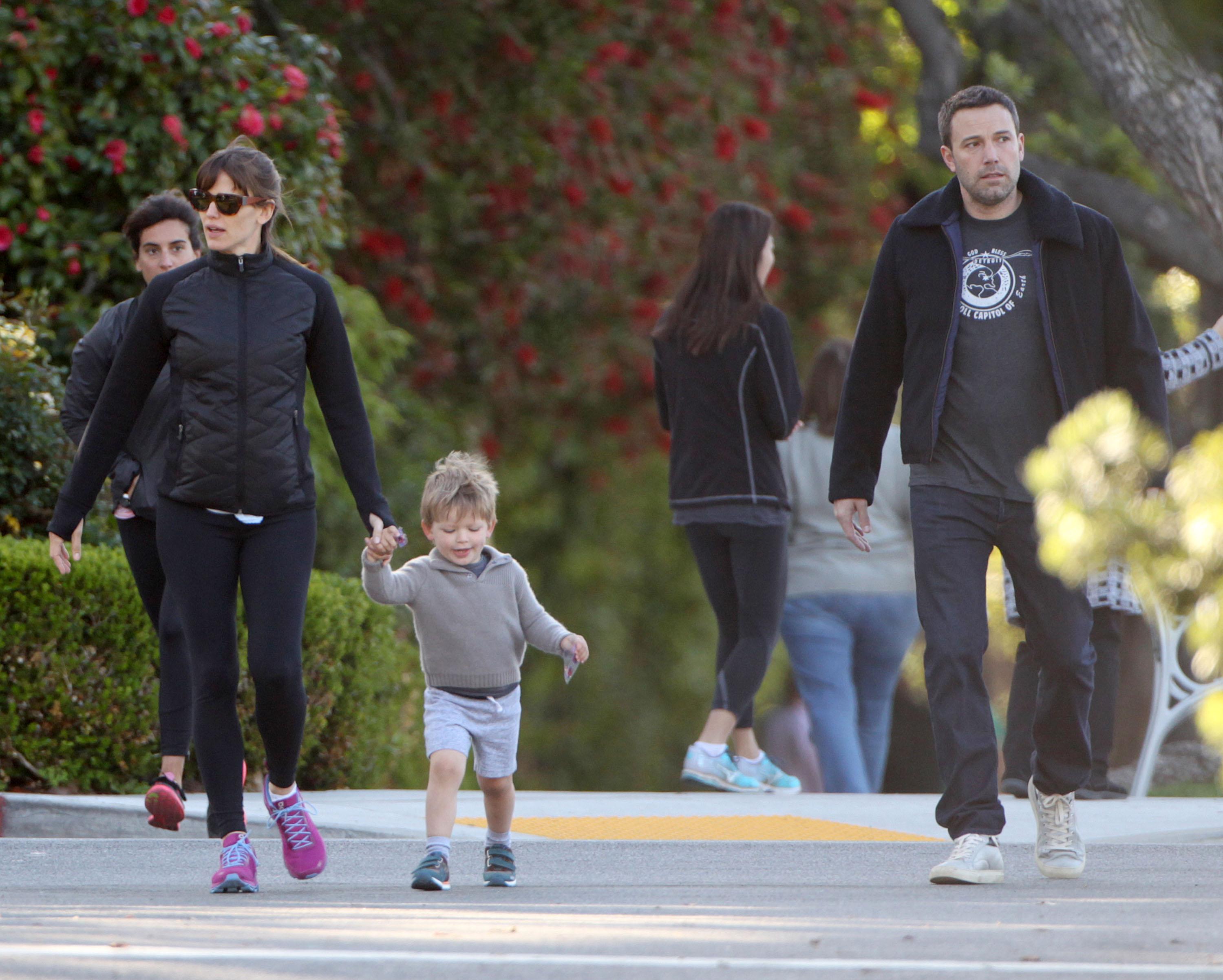 Ben Affleck &amp; Jennifer Garner Take Samuel To Breakfast