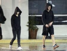 2009__12__fp_4196623_efron_hudgens_excl_fp7_121209 225×170.jpg