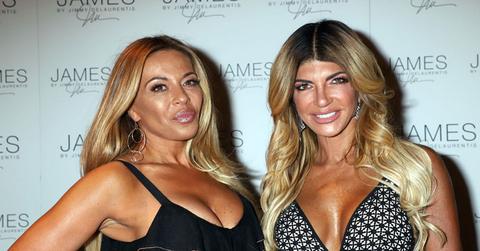 //Dolores Catania Shade Teresa PP