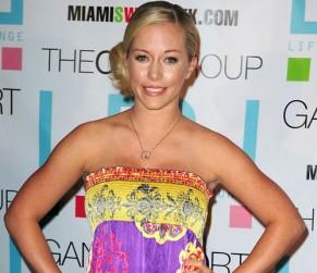 2010__08__kendra_2 291×300.jpg