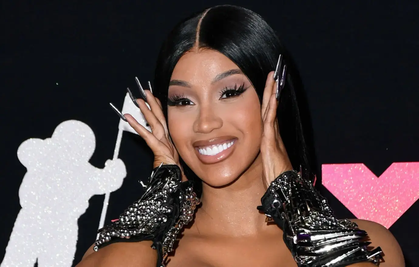 Cardi B Cries During Emotional Instagram Live as She Slams Offset