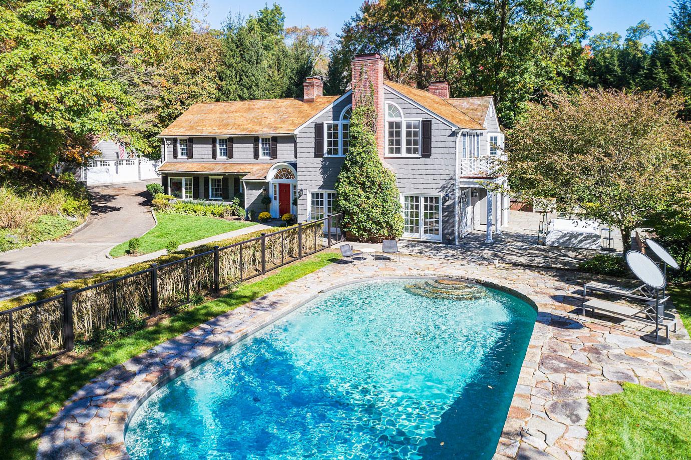 pool bethenny frankel mansion before and after