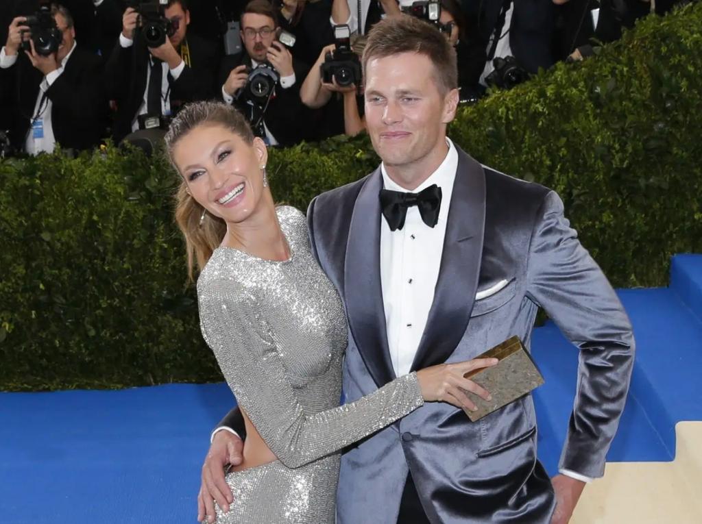 Tom Brady & Leonardo DiCaprio Both Attend Italian Wedding