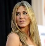 2010__08__Jennifer_Aniston_Aug19newsneb 146×150.jpg