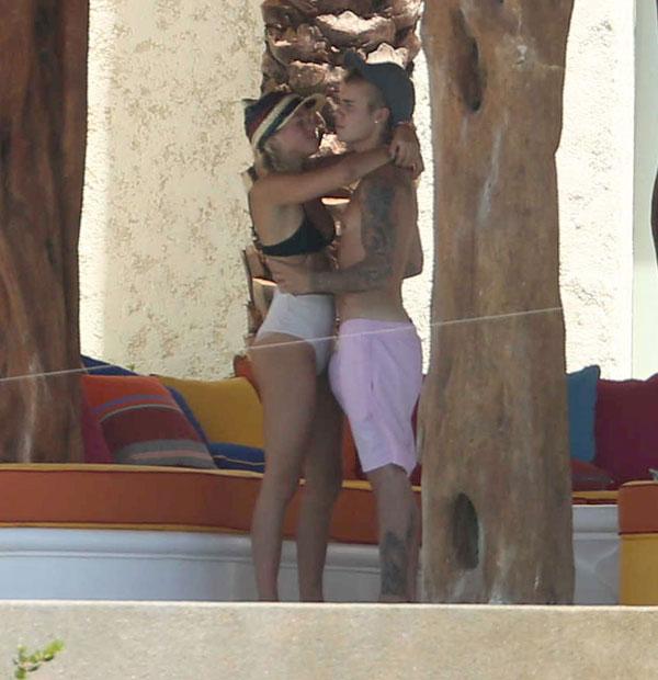 justin bieber sofia richie beach nude pda