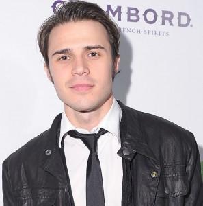 2011__05__kris_allen_crop 297&#215;300.jpg