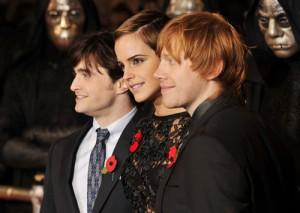 2010__11__60397_Harry_Potter_Premiere 300&#215;213.jpg