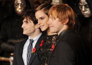 2010__11__60397_Harry_Potter_Premiere 300×213.jpg
