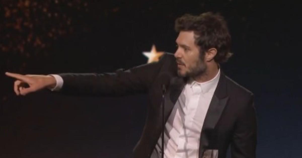 adam brody thanks darling wife leighton meester critics choice awards