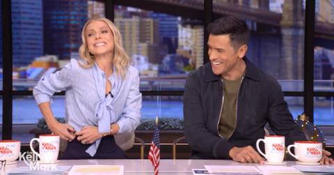 Photo of Kelly Ripa and Mark Consuelos