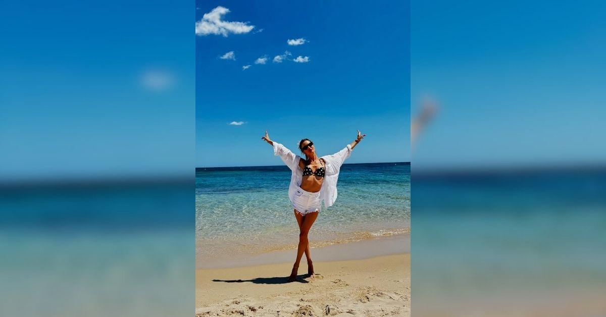 alessandra ambrosio most stunning bikini photos
