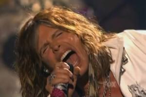 2011__05__Steven_Tyler_American_Idol_May26newsea 300&#215;199.jpg