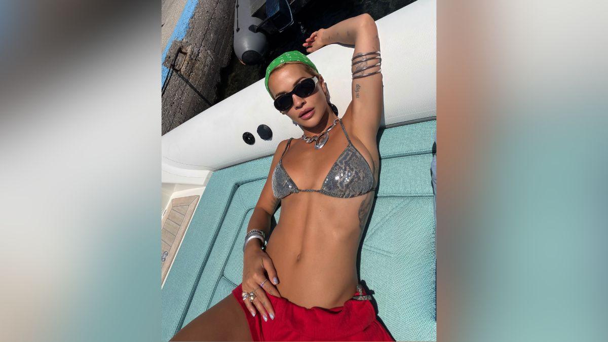 Image of Rita Ora's fans commented on how 'stunning' she looked.